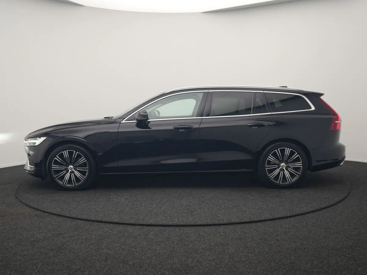 T6 Recharge AWD Inscription PHEV 340pk Dealer O.H | Trekhaak Af Fabriek | Camera | Harman / Kardon | Lederen Sportstoelen Verwarmd | Cruise Control | Apple Carplay | Stuurverwarming | Keyles