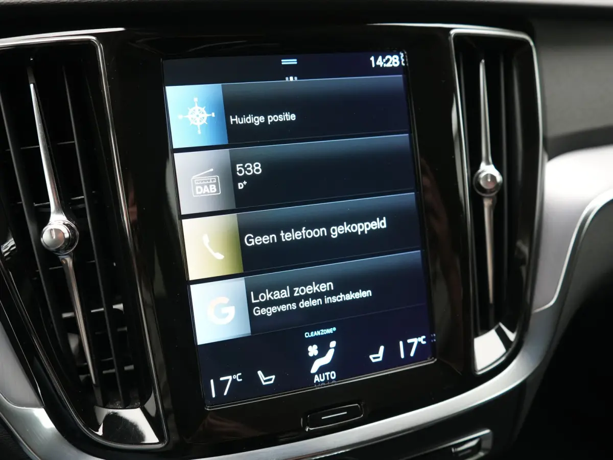 T6 Recharge AWD Inscription PHEV 340pk Dealer O.H | Trekhaak Af Fabriek | Camera | Harman / Kardon | Lederen Sportstoelen Verwarmd | Cruise Control | Apple Carplay | Stuurverwarming | Keyles