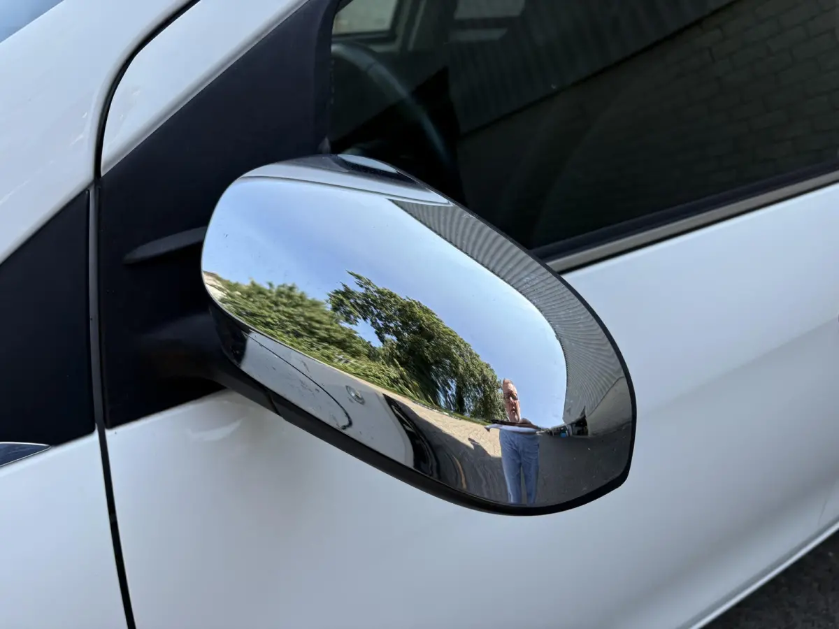 1.0 72pk Allure | Achteruitrijcamera | Apple Carplay / Android Auto | Extra getint glas