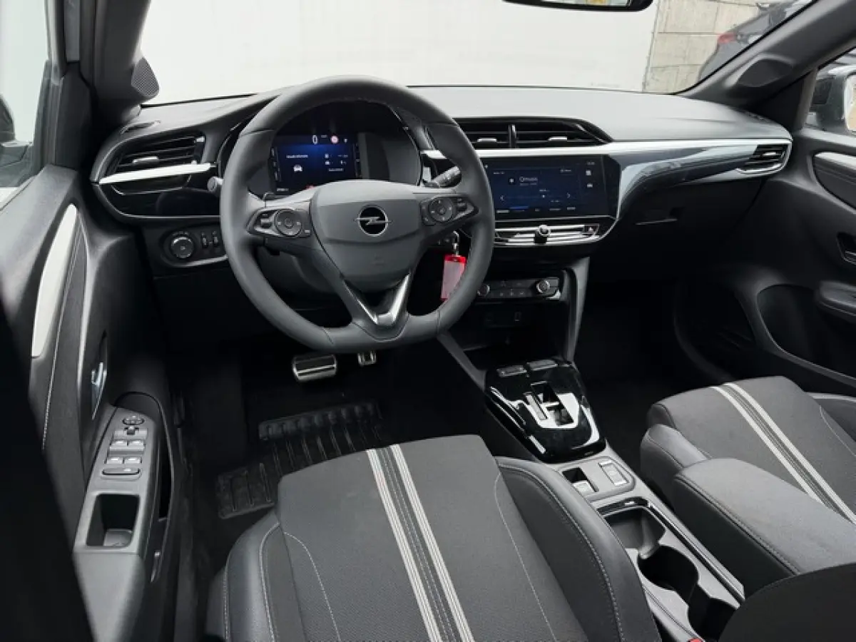 1.2 Turbo Hybrid GS met CarPlay, Camera, 17inch Velgen, LED, Dodehoek