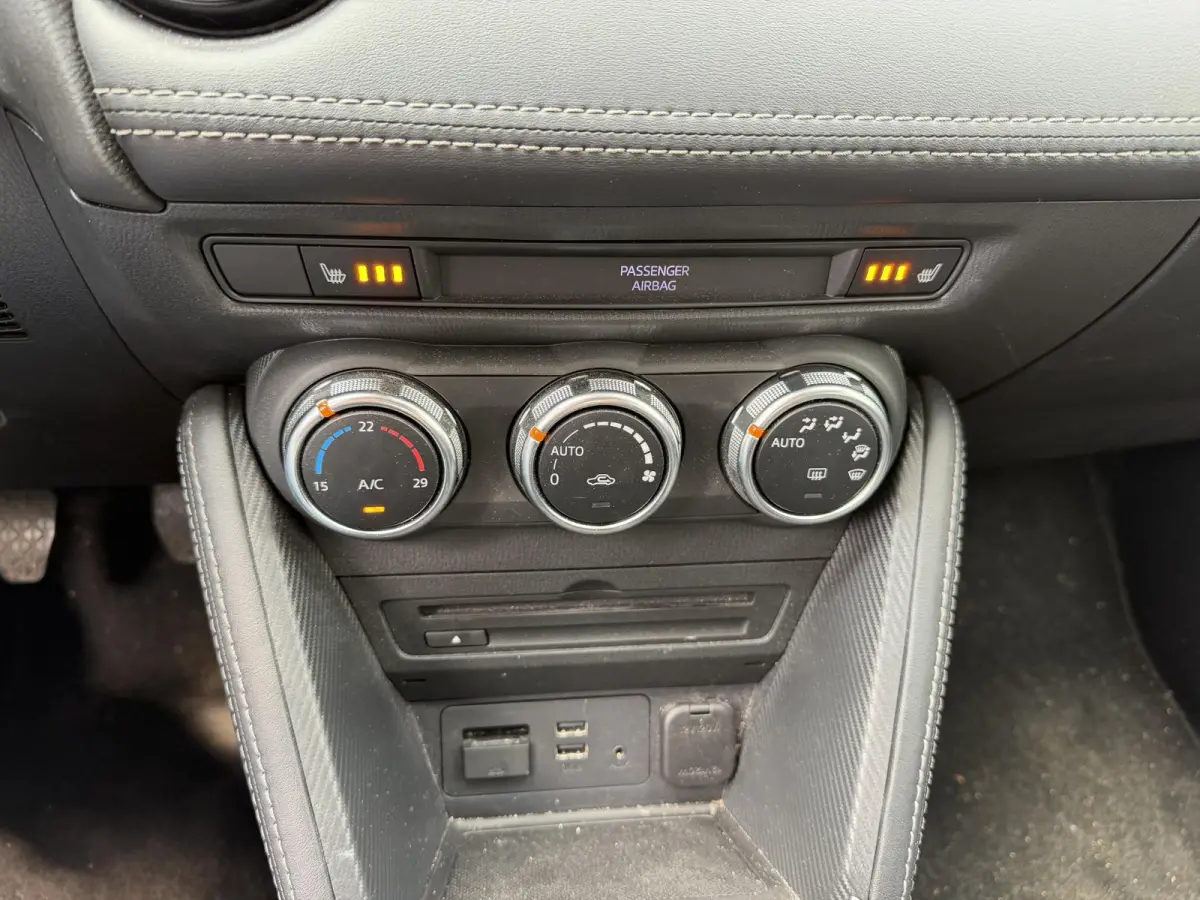 1.5 Skyactiv-G GT-M 16"/Stoelverwarming/Head-up/Dodehoek/Camera/Navigatie/Keyless