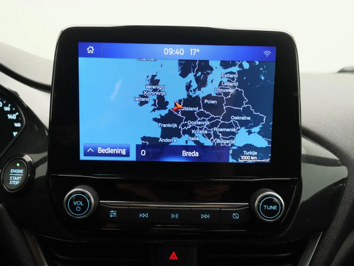 1.0 EcoBoost Titanium | Apple Carplay/Android Auto | Airconditioning | Cruise Control | Lichtmetalen Velgen |