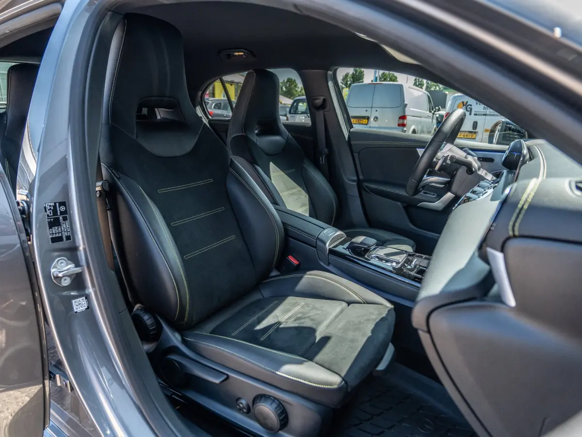 250 224PK Edition One AMG | Premium Plus | Carplay | Dealer Ond. | Uniek