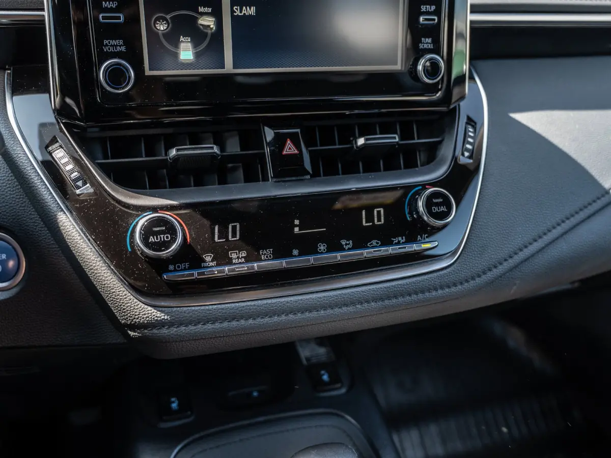 2.0 Hybrid GR-Sport Plus