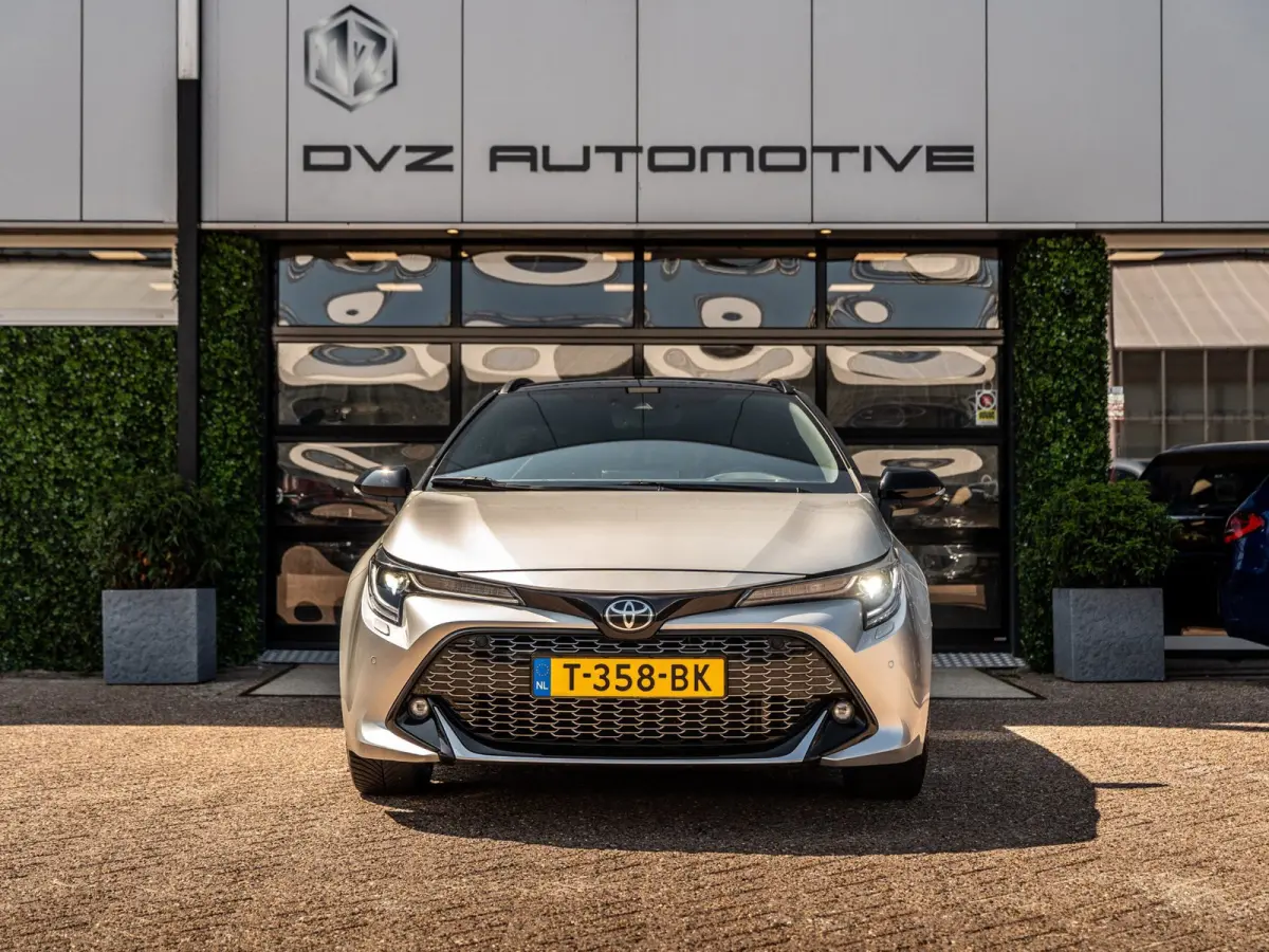 2.0 Hybrid GR-Sport Plus