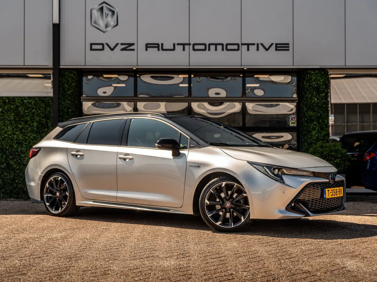 2.0 Hybrid GR-Sport Plus
