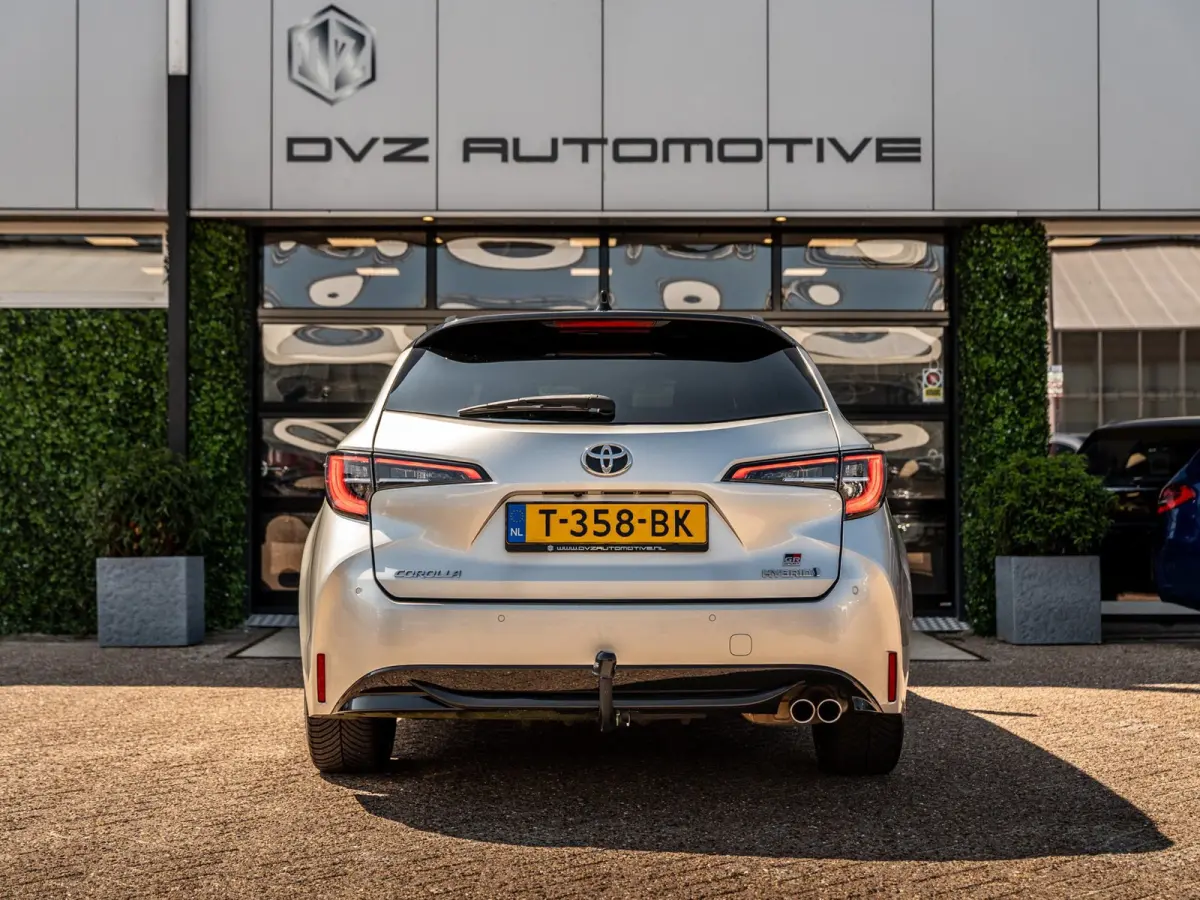 2.0 Hybrid GR-Sport Plus