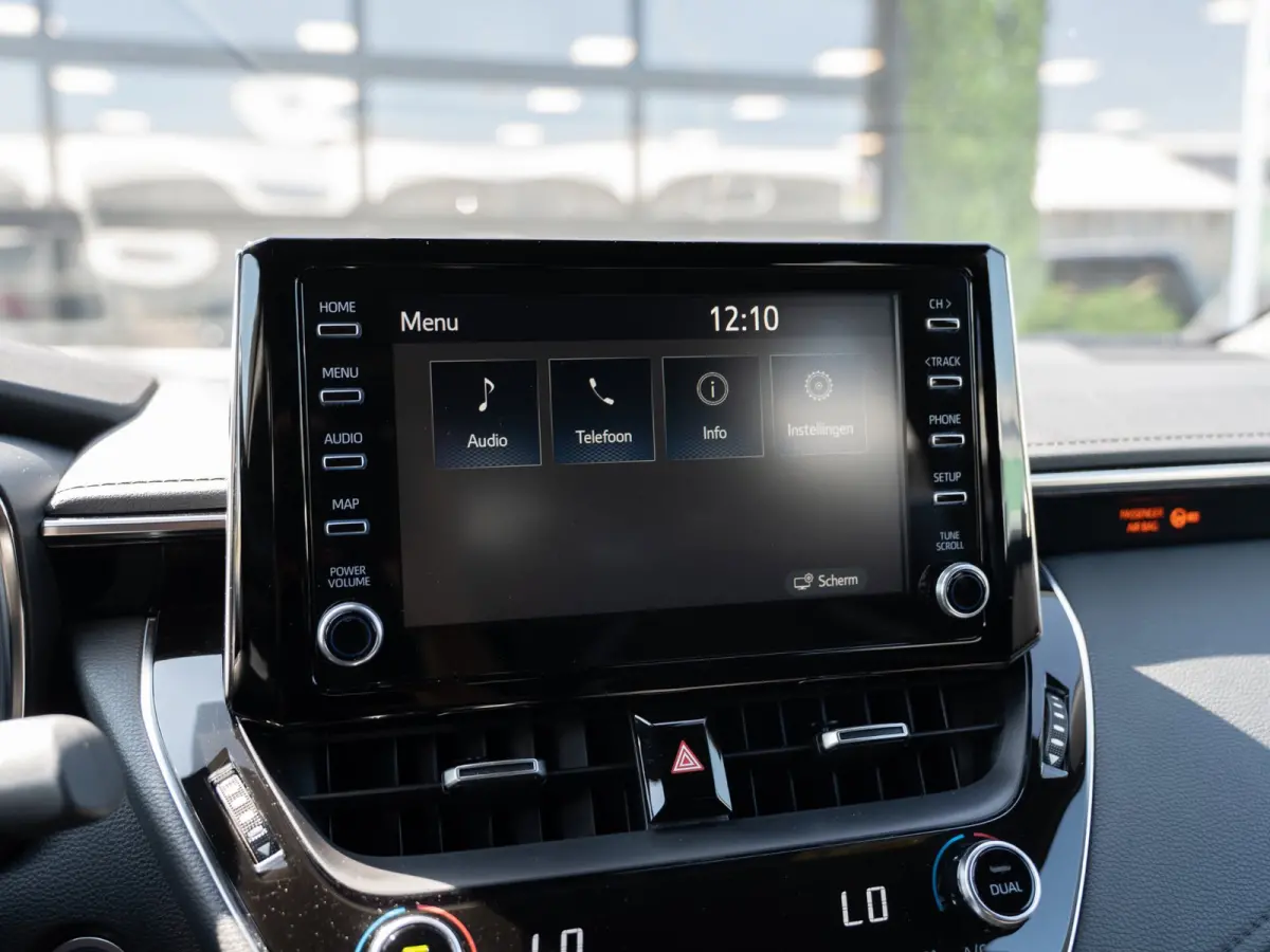 2.0 Hybrid GR-Sport Plus