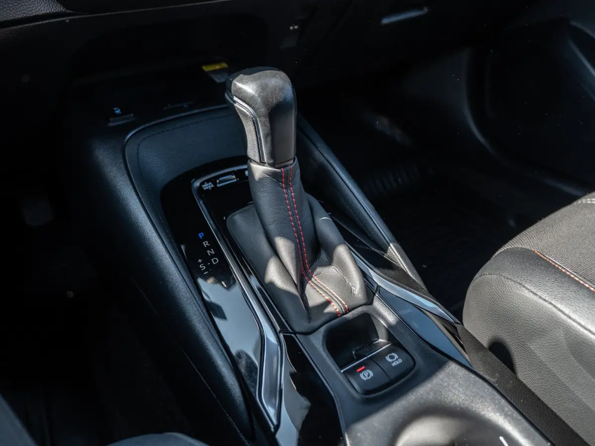 2.0 Hybrid GR-Sport Plus
