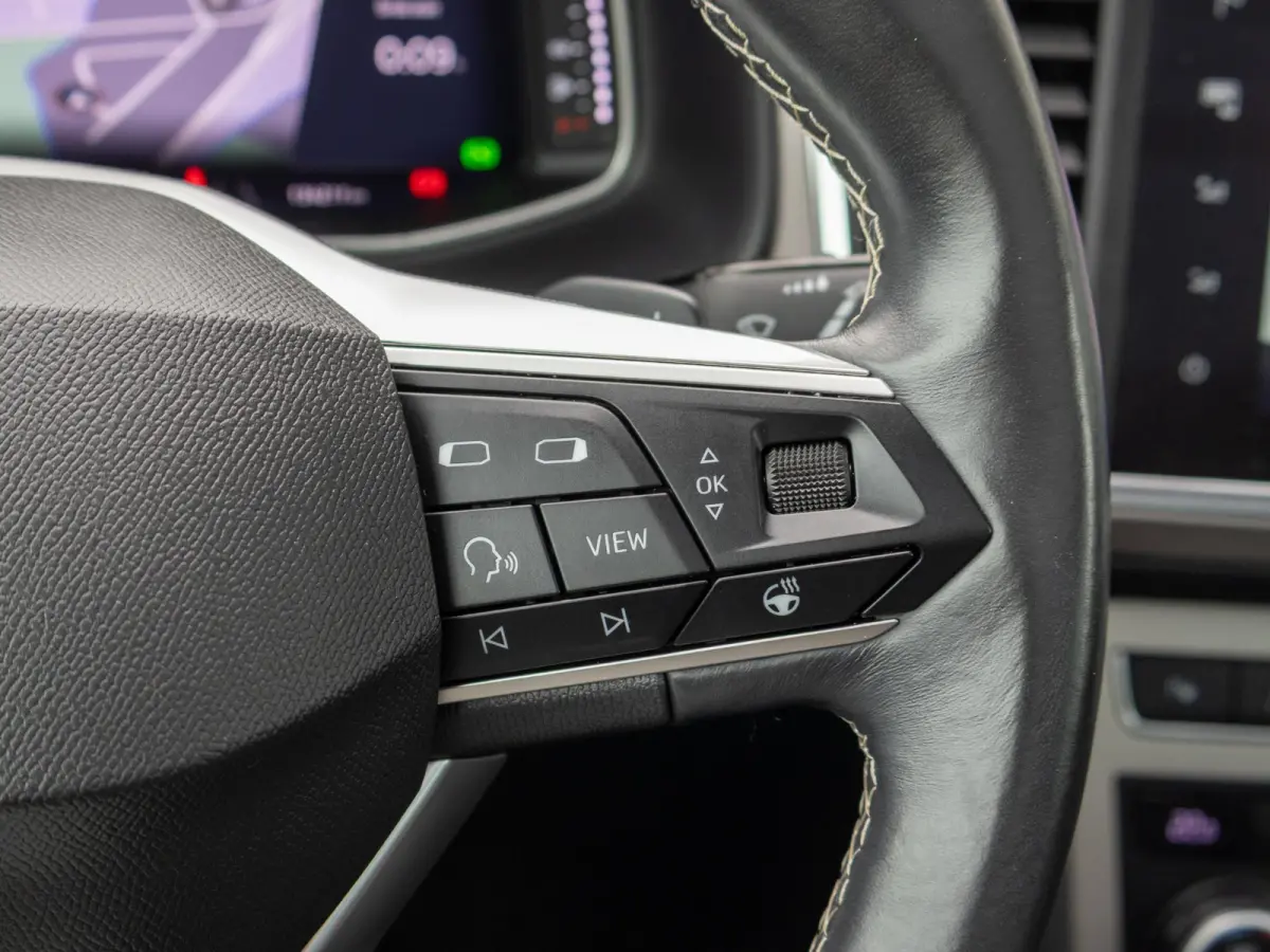 1.5 TSI FR Business Intense 360 Camera 19" Pano