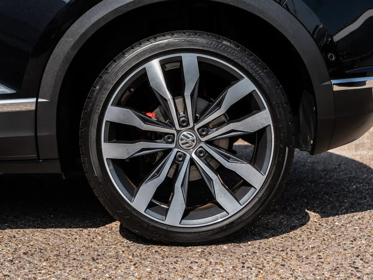 2.0 TSI DSG 190PK 4Motion Sport | R-Line | Pano | Leder | Beats