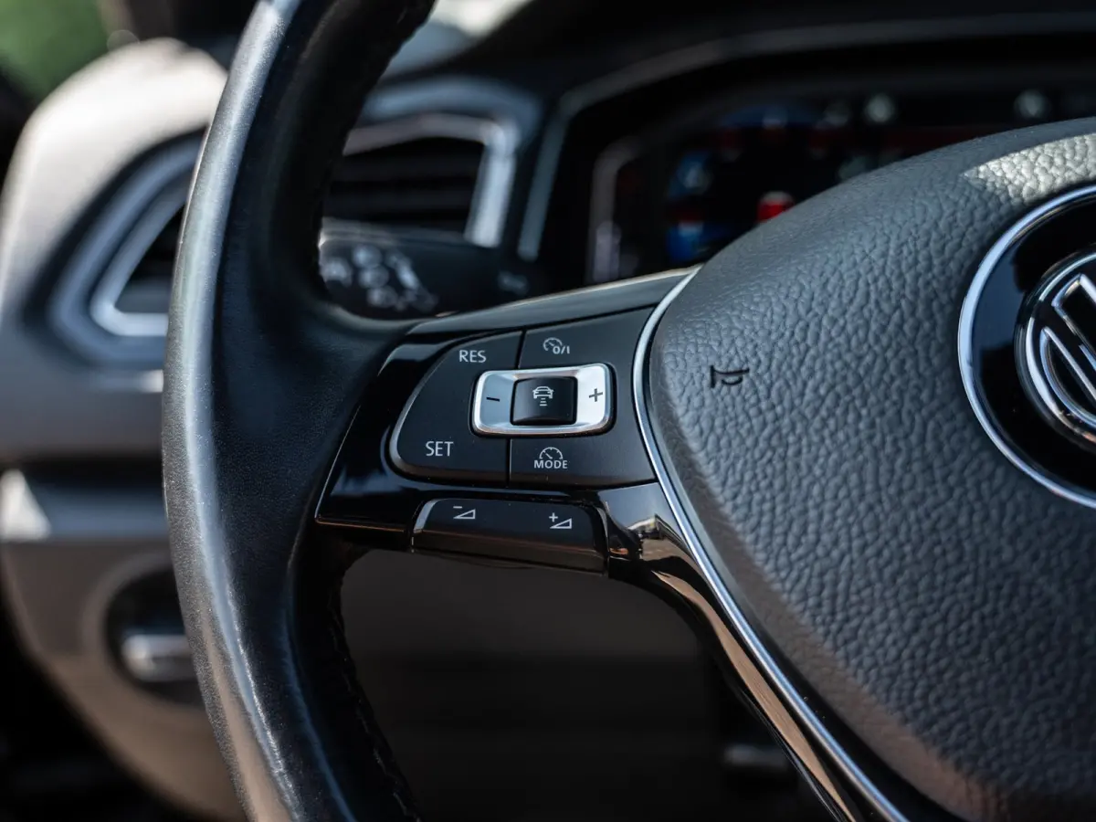 2.0 TSI DSG 190PK 4Motion Sport | R-Line | Pano | Leder | Beats