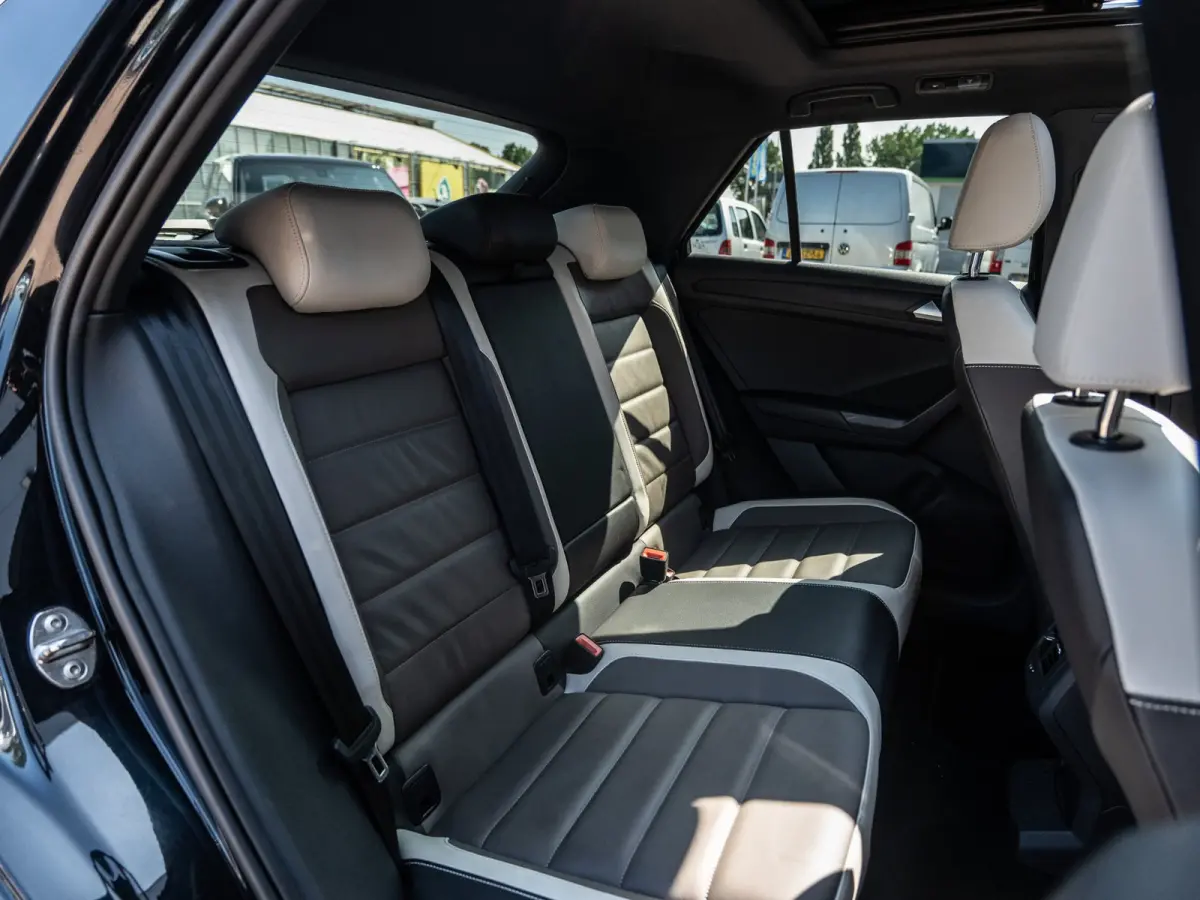 2.0 TSI DSG 190PK 4Motion Sport | R-Line | Pano | Leder | Beats