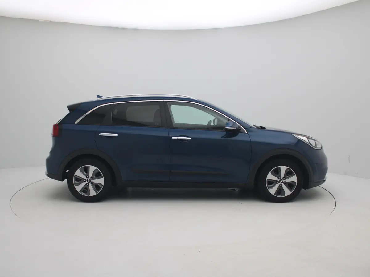 1.6 GDi Hybrid BusinessLine | Achteruitrijcamera | Climate Control | Lichtmetalen Velgen | Lederen Bekleding |