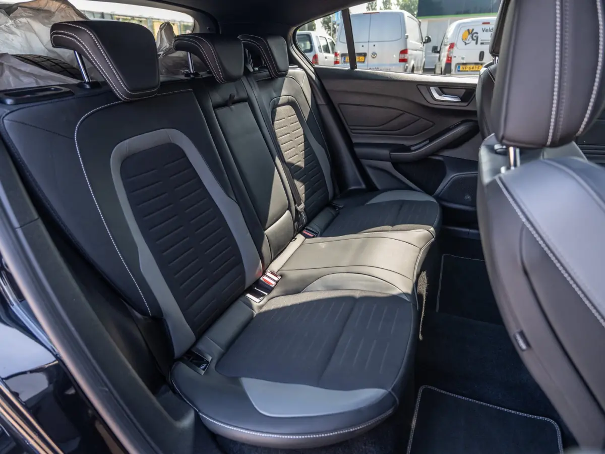 2.3 EcoBoost ST-3 | B&O | Camera | Winter Pack