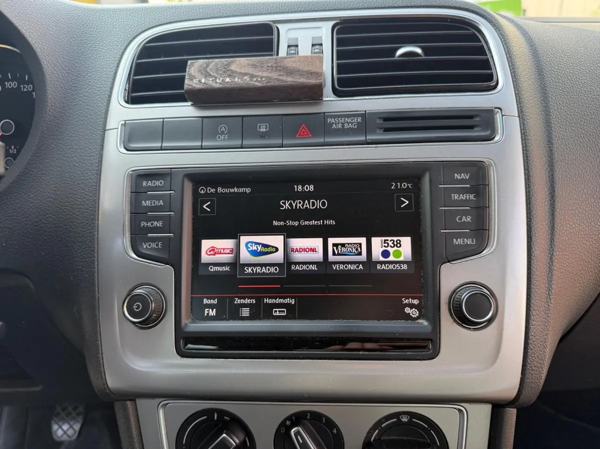BlueMotion NAP*Carplay*95 PK*Cruise*NW KOPP*Alarm KL 3*Dealer Onderhouden