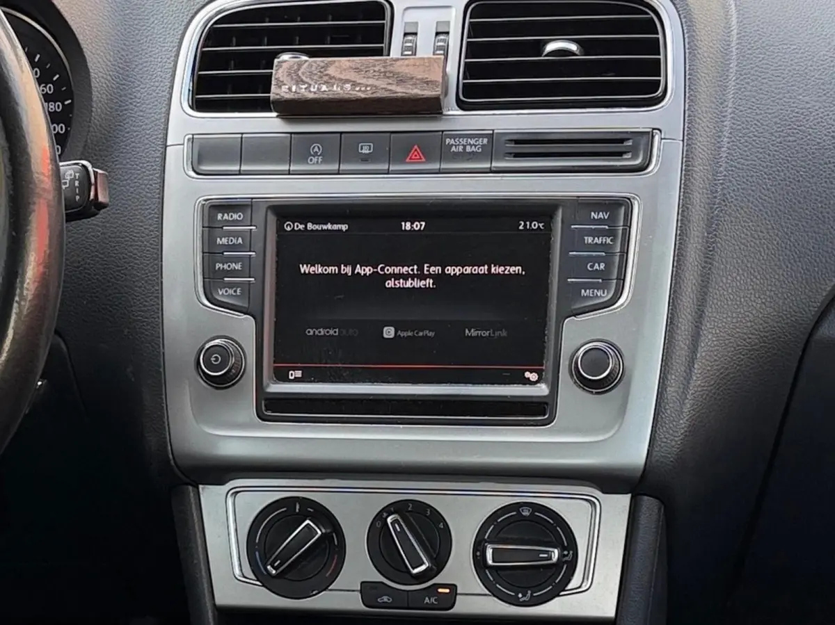 BlueMotion NAP*Carplay*95 PK*Cruise*NW KOPP*Alarm KL 3*Dealer Onderhouden