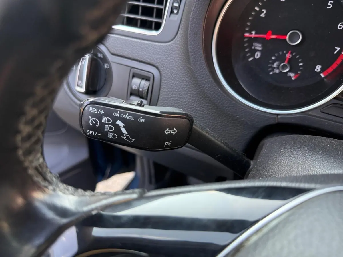 BlueMotion NAP*Carplay*95 PK*Cruise*NW KOPP*Alarm KL 3*Dealer Onderhouden