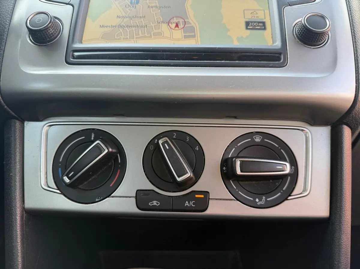 BlueMotion NAP*Carplay*95 PK*Cruise*NW KOPP*Alarm KL 3*Dealer Onderhouden