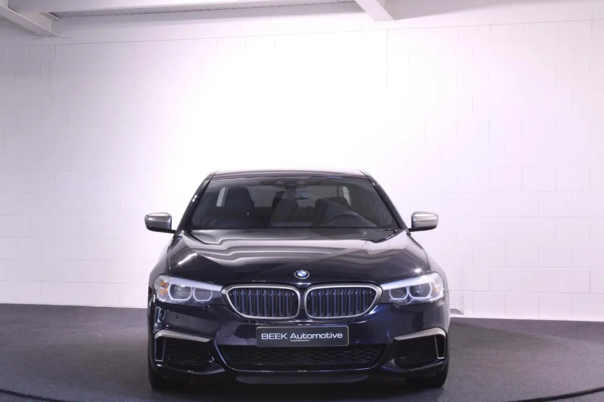 M550i xDrive High Executive | LEDER | CAMERA |