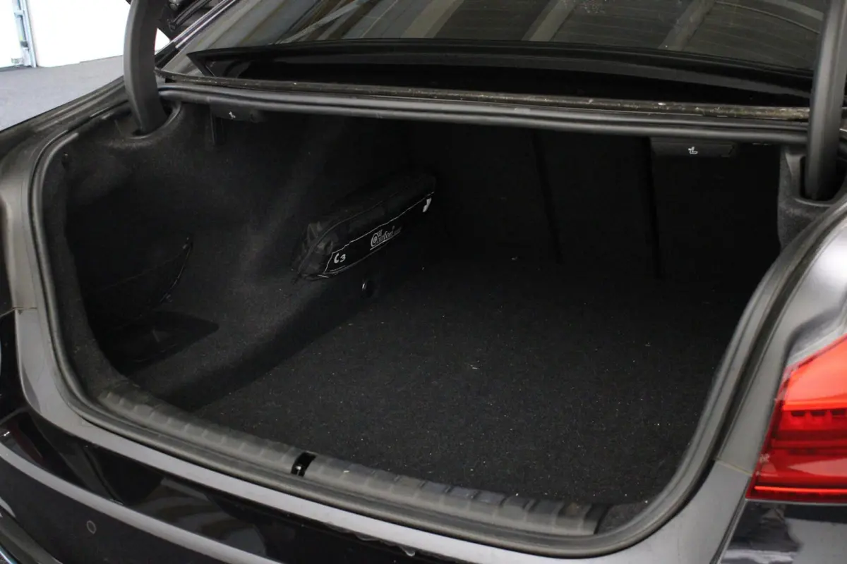 M550i xDrive High Executive | LEDER | CAMERA |