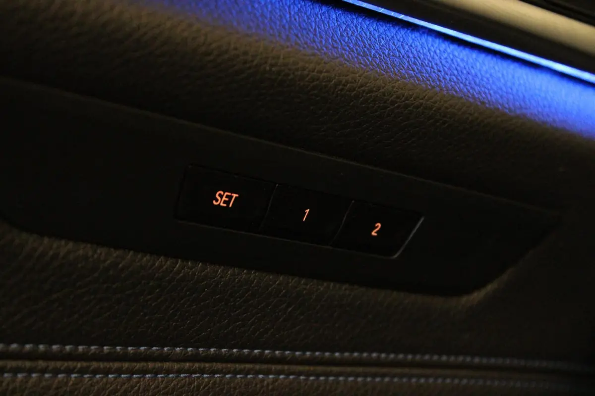 M550i xDrive High Executive | LEDER | CAMERA |