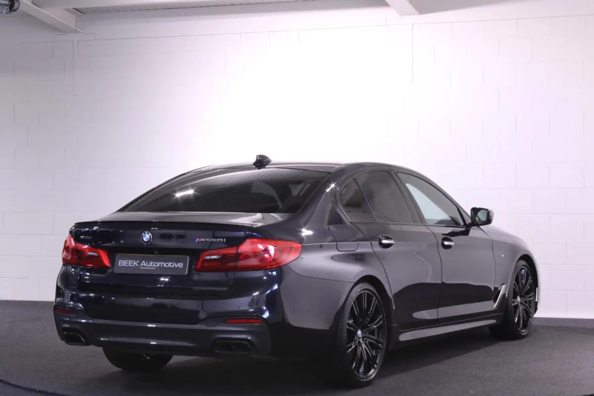 M550i xDrive High Executive | LEDER | CAMERA |