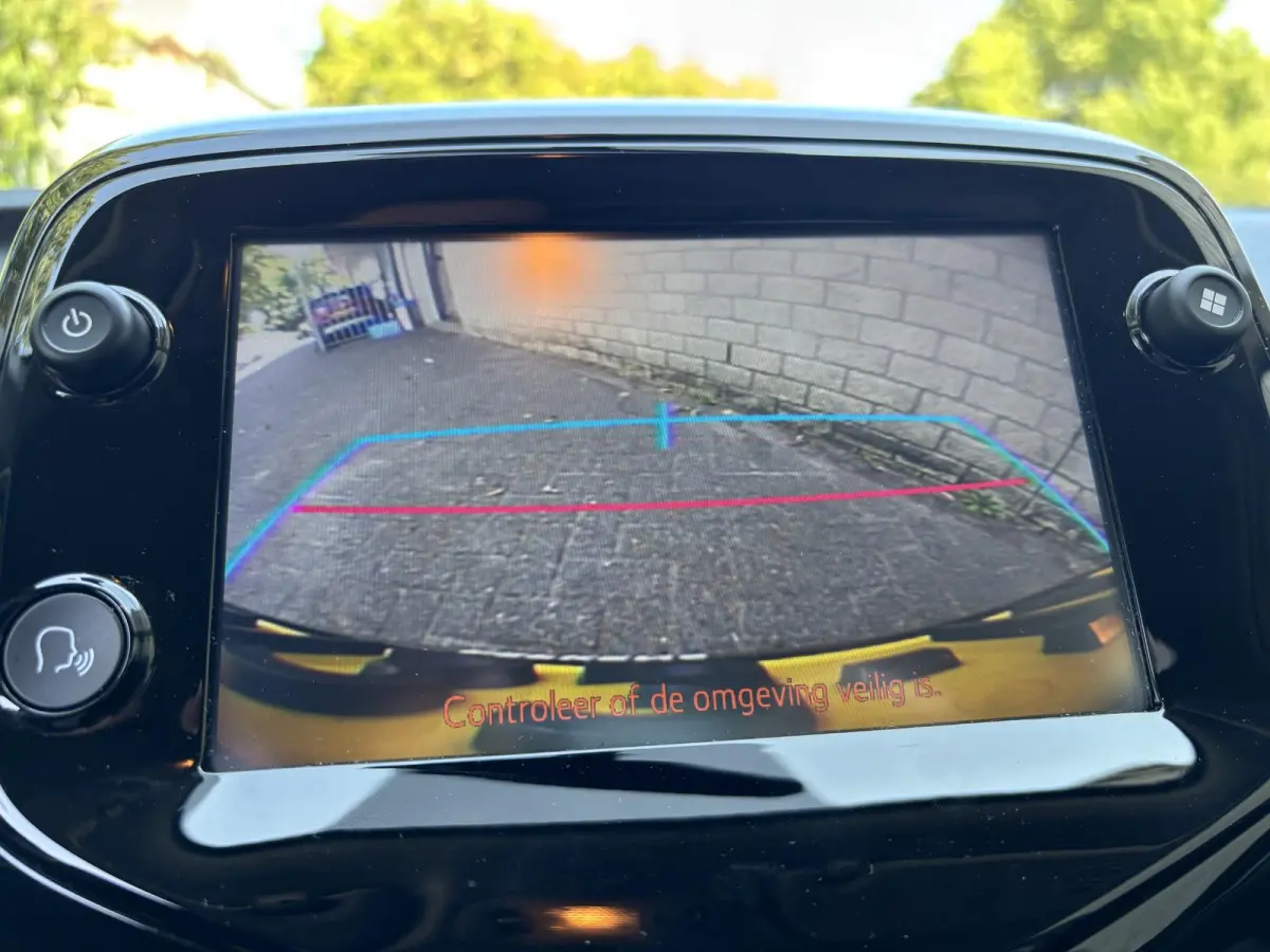 Top! Style 1.0 72pk | Camera | Stoelverwarming | Apple Carplay / Android Auto | Airco | Allseason banden |