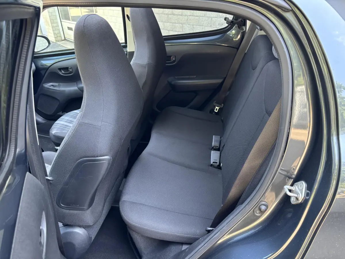 Top! Style 1.0 72pk | Camera | Stoelverwarming | Apple Carplay / Android Auto | Airco | Allseason banden |