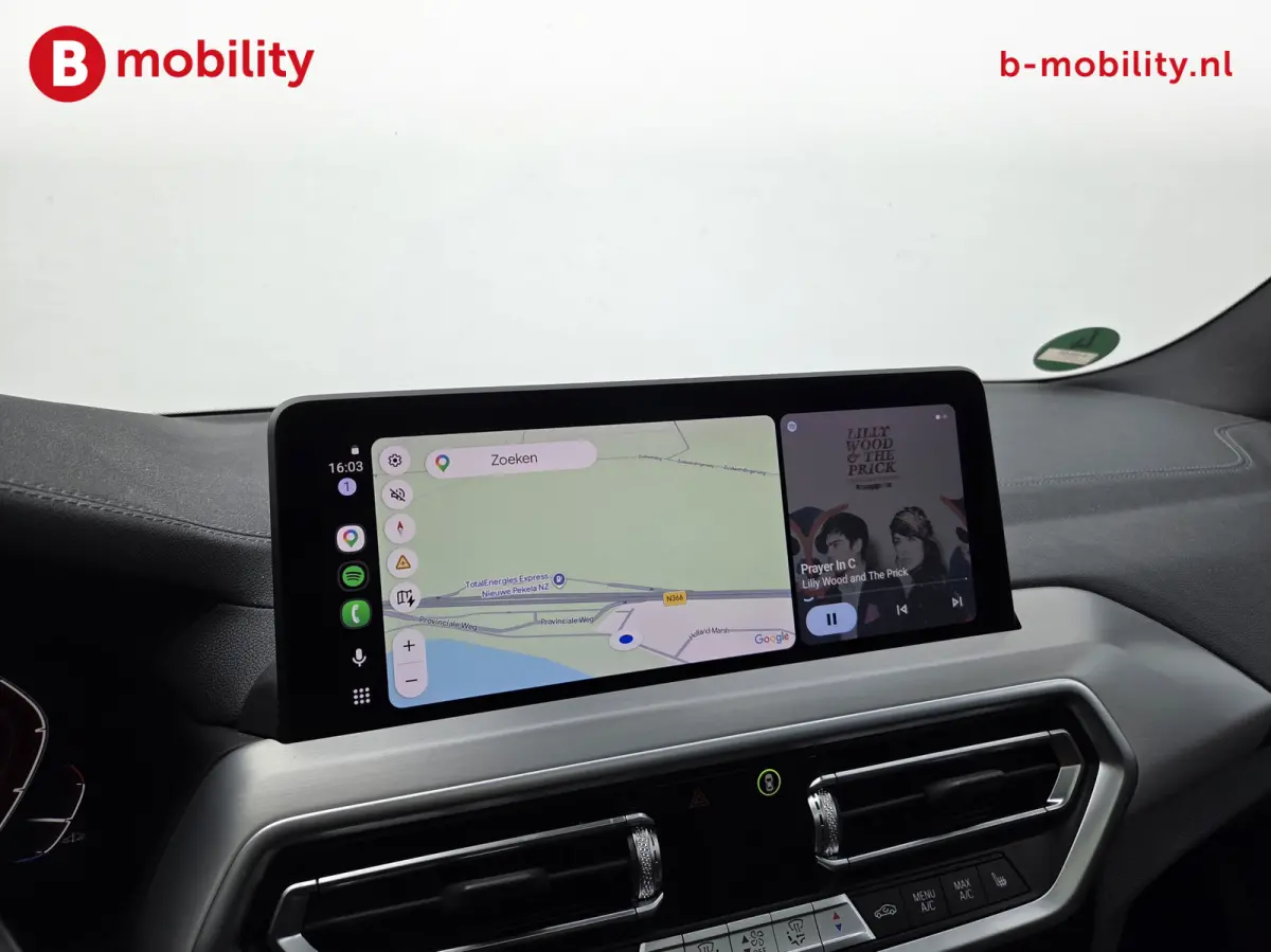 High Executive 80 kWh M-Sport 'Mineral-Weiss' Trekhaak Panoramadak | Head-Up | Harman/Kardon | Adaptive LED | ACC | DAB