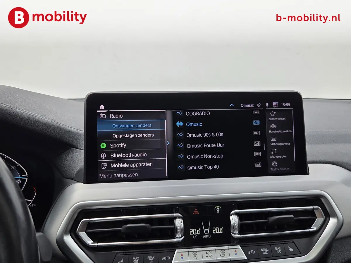 High Executive 80 kWh M-Sport 'Mineral-Weiss' Trekhaak Panoramadak | Head-Up | Harman/Kardon | Adaptive LED | ACC | DAB