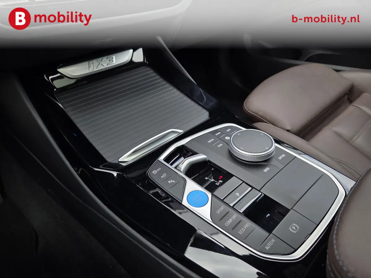 High Executive 80 kWh M-Sport 'Mineral-Weiss' Trekhaak Panoramadak | Head-Up | Harman/Kardon | Adaptive LED | ACC | DAB