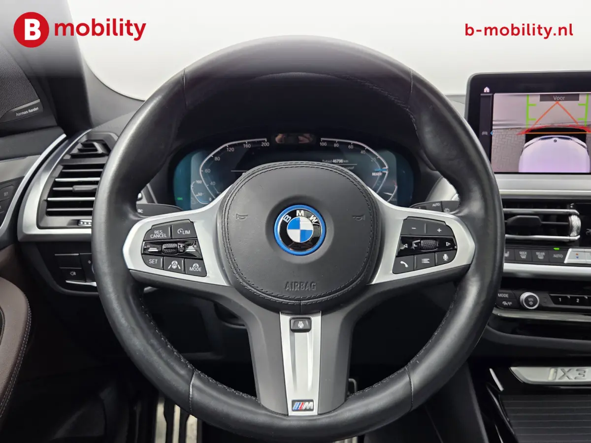 High Executive 80 kWh M-Sport 'Mineral-Weiss' Trekhaak Panoramadak | Head-Up | Harman/Kardon | Adaptive LED | ACC | DAB