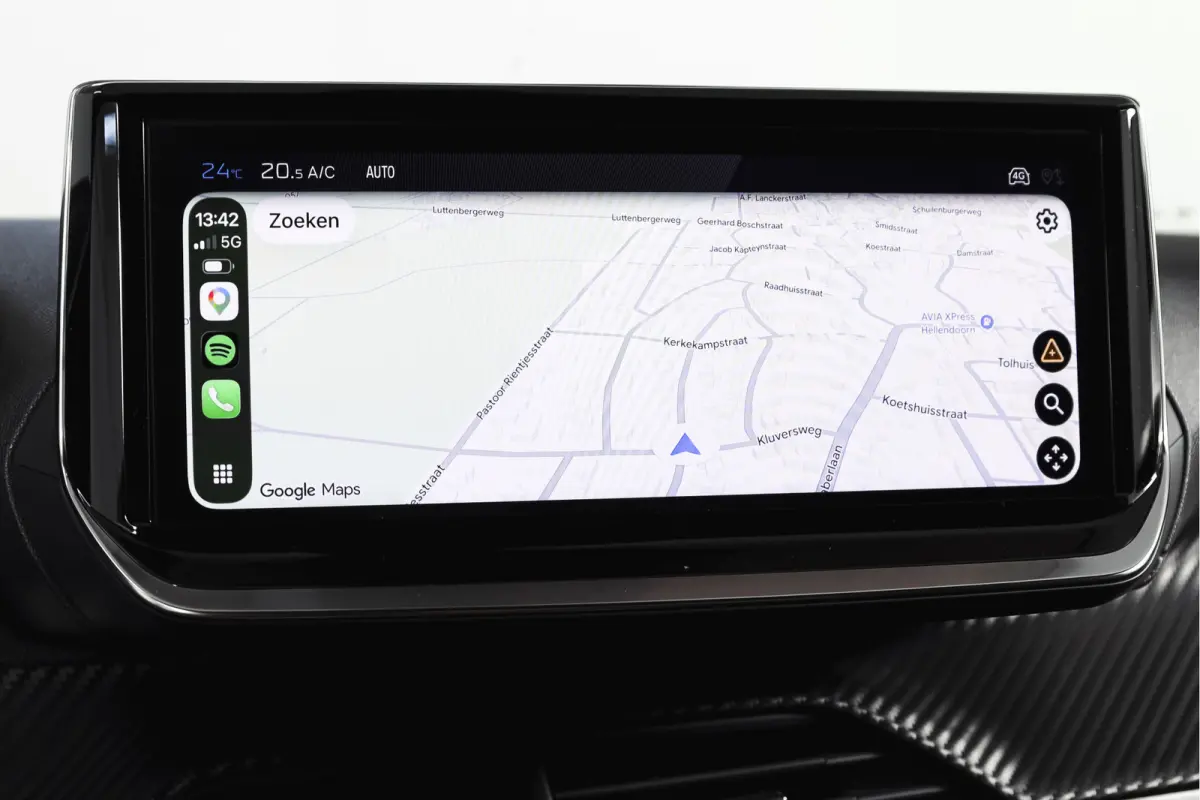 1.2 PureTech 130 PK Allure - Automaat | Dig. Cockpit | Adapt. Cruise | Stoelverw. | PDC | Camera | App. Connect | ECC | LM 17" |