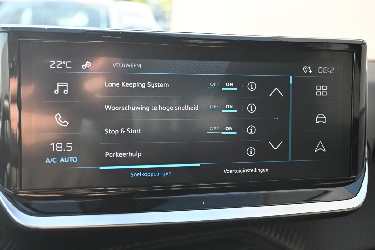 1.2 Hybrid 145 Style | Navigatie by App | Parkeersensoren | Full-LED | Cruise Control | !!