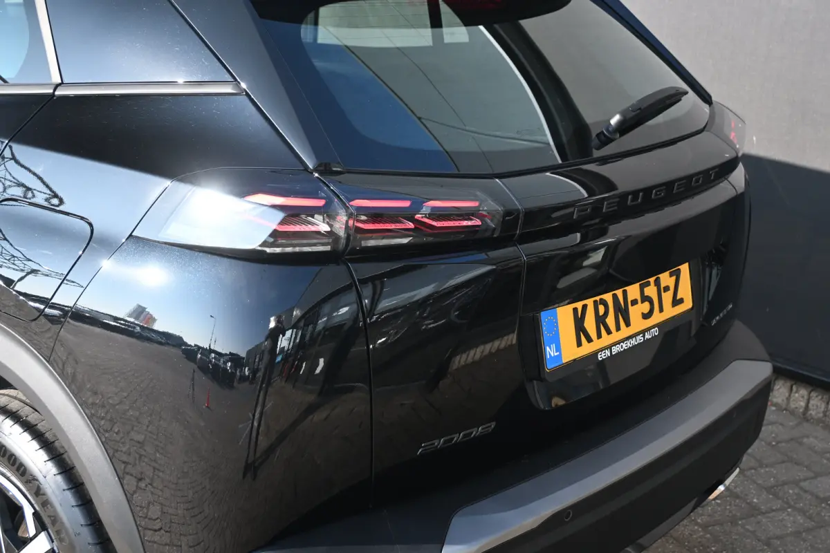 1.2 Hybrid 145 Style | Navigatie by App | Parkeersensoren | Full-LED | Cruise Control | !!