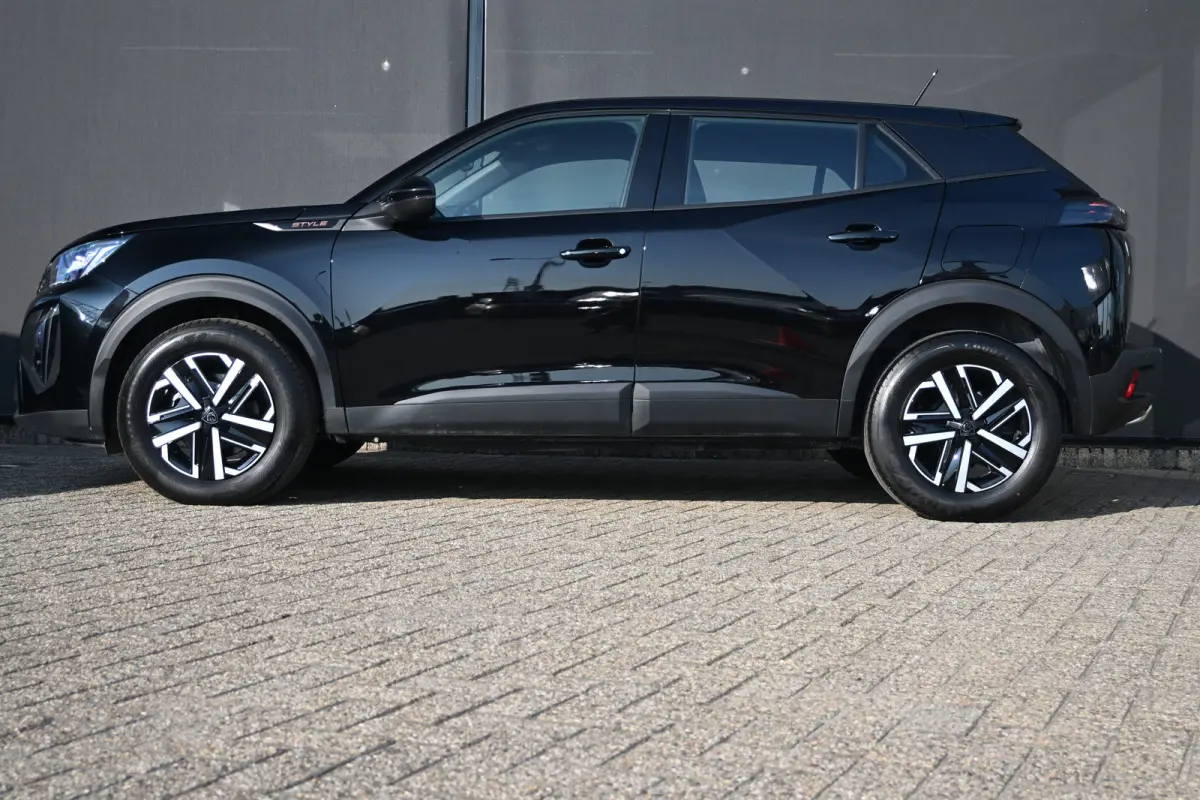 1.2 Hybrid 145 Style | Navigatie by App | Parkeersensoren | Full-LED | Cruise Control | !!