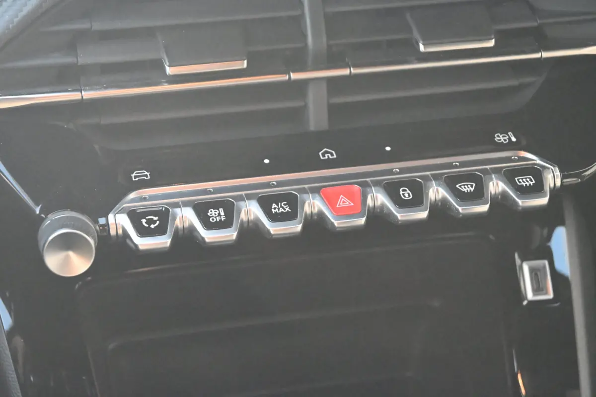 1.2 Hybrid 145 Style | Navigatie by App | Parkeersensoren | Full-LED | Cruise Control | !!