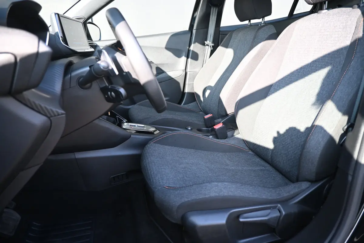 1.2 Hybrid 145 Style | Navigatie by App | Parkeersensoren | Full-LED | Cruise Control | !!