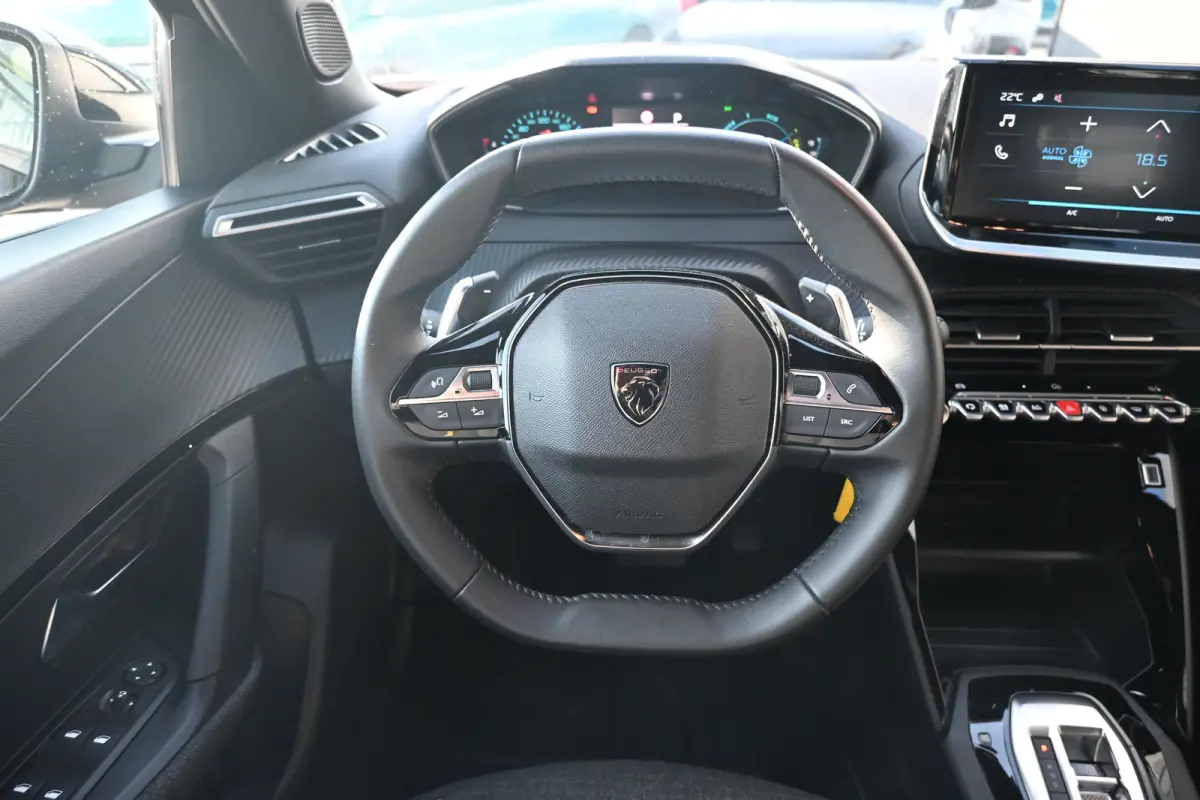 1.2 Hybrid 145 Style | Navigatie by App | Parkeersensoren | Full-LED | Cruise Control | !!