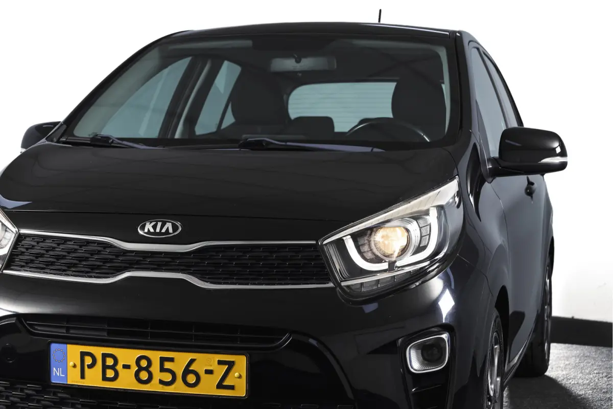 1.0 CVVT First Edition 67 PK Org. NL | Cruise | NAV | ECC | Radio | LM 15" |