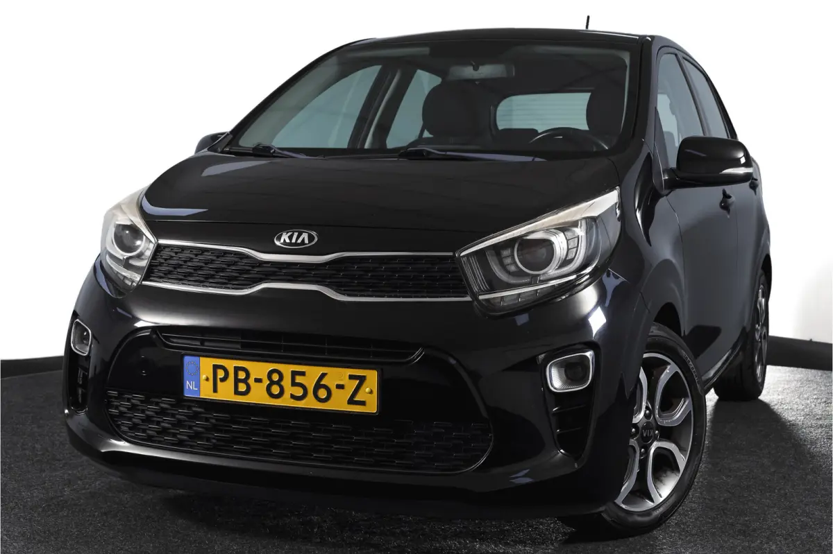 1.0 CVVT First Edition 67 PK Org. NL | Cruise | NAV | ECC | Radio | LM 15" |