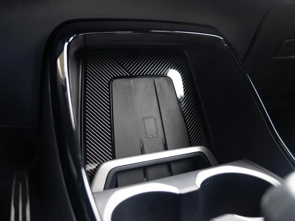 xDrive25e SoH 100% | M Sportpakket Pro | Innovation Pack | Comfort Access | Head-Up Display | Parking Assistant Plus | Isofix | 19''