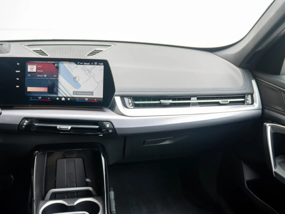xDrive25e SoH 100% | M Sportpakket Pro | Innovation Pack | Comfort Access | Head-Up Display | Parking Assistant Plus | Isofix | 19''