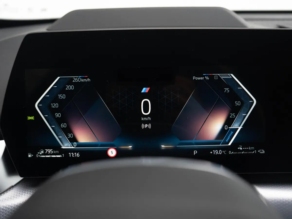 xDrive25e SoH 100% | M Sportpakket Pro | Innovation Pack | Comfort Access | Head-Up Display | Parking Assistant Plus | Isofix | 19''