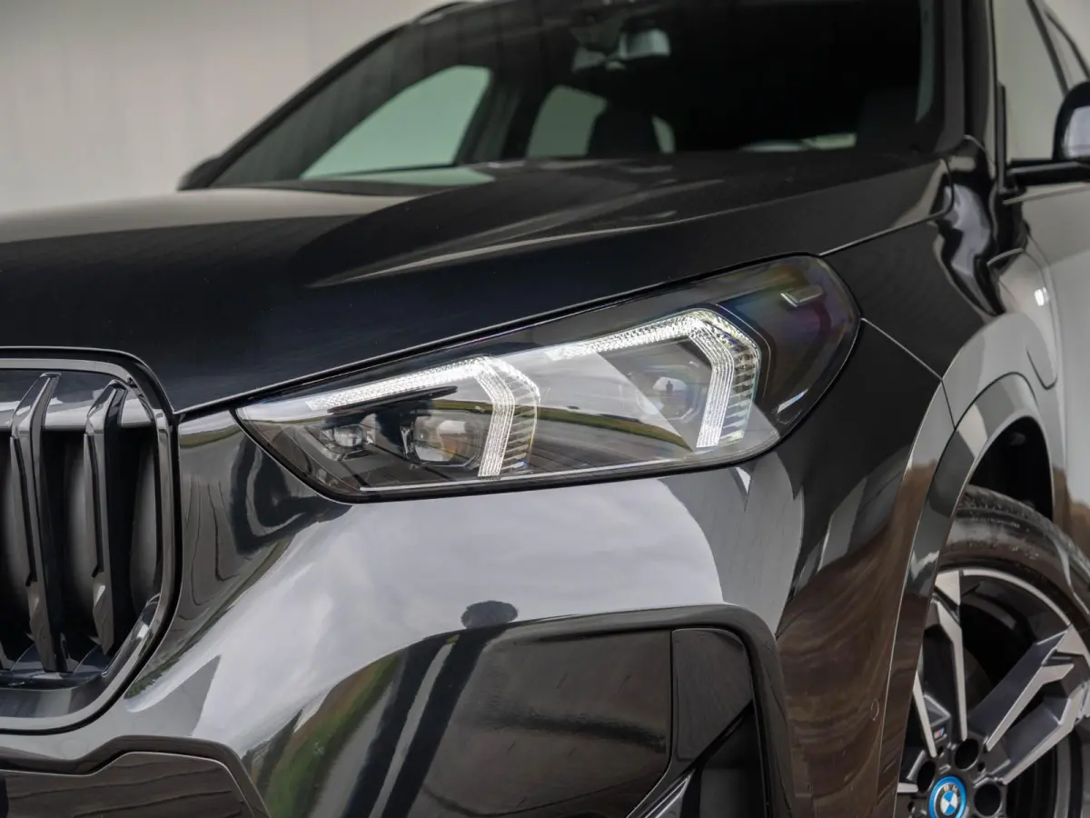 xDrive25e SoH 100% | M Sportpakket Pro | Innovation Pack | Comfort Access | Head-Up Display | Parking Assistant Plus | Isofix | 19''