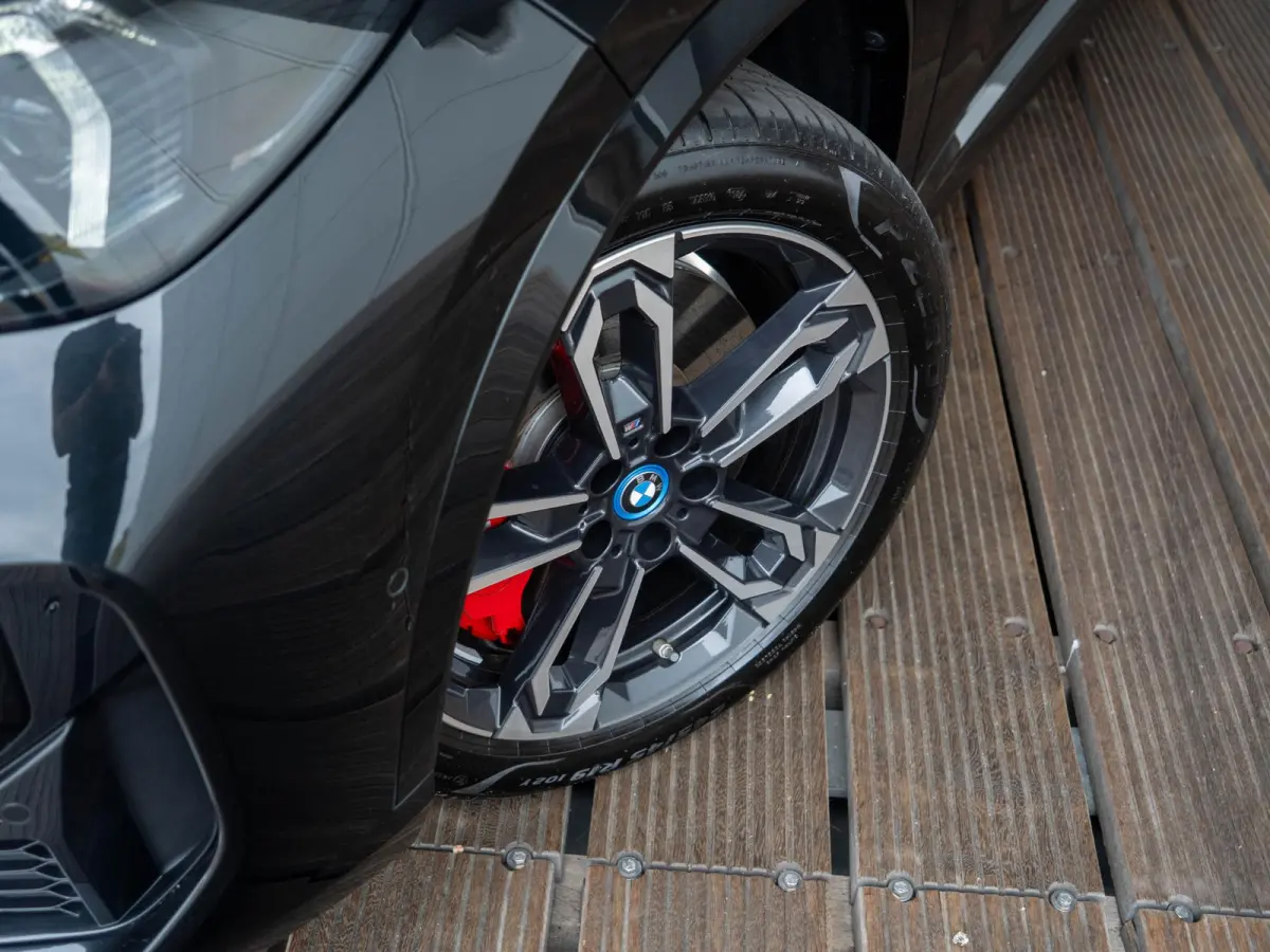 xDrive25e SoH 100% | M Sportpakket Pro | Innovation Pack | Comfort Access | Head-Up Display | Parking Assistant Plus | Isofix | 19''