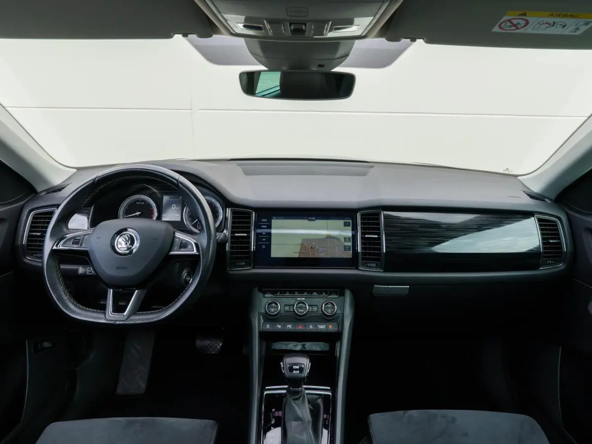 2.0 TSI DSG 180pk 4x4 Style Business Automaat | ECC | Carplay | Panoramadak | Trekhaak