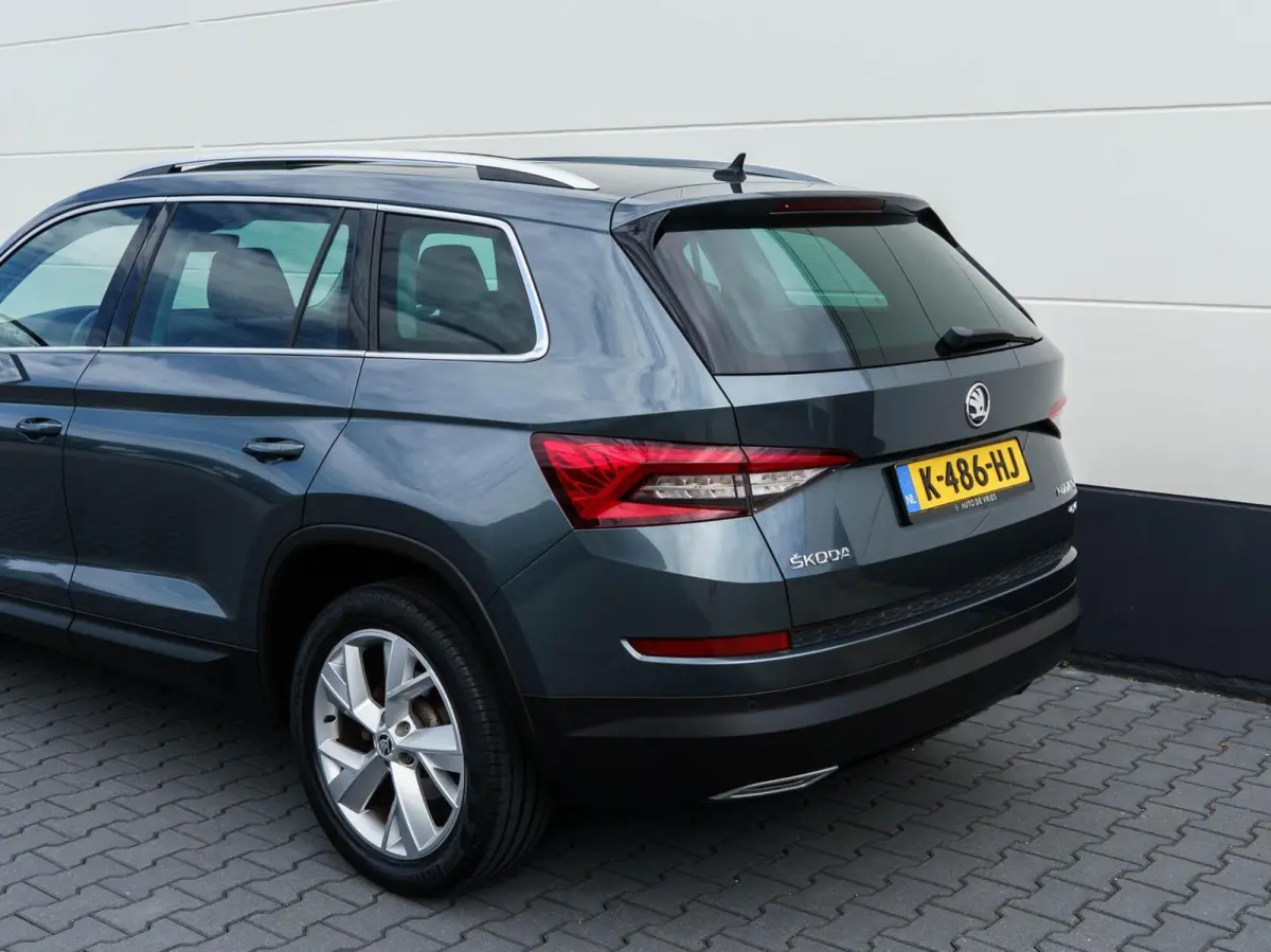 2.0 TSI DSG 180pk 4x4 Style Business Automaat | ECC | Carplay | Panoramadak | Trekhaak