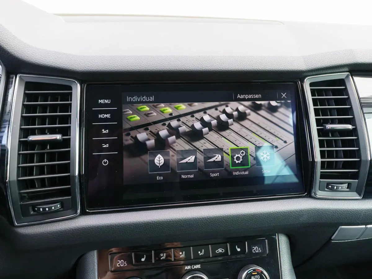 2.0 TSI DSG 180pk 4x4 Style Business Automaat | ECC | Carplay | Panoramadak | Trekhaak